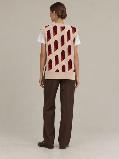 AFORMA Façade oversized unisex knit vest in blush and burgundy arch jacquard, view 3