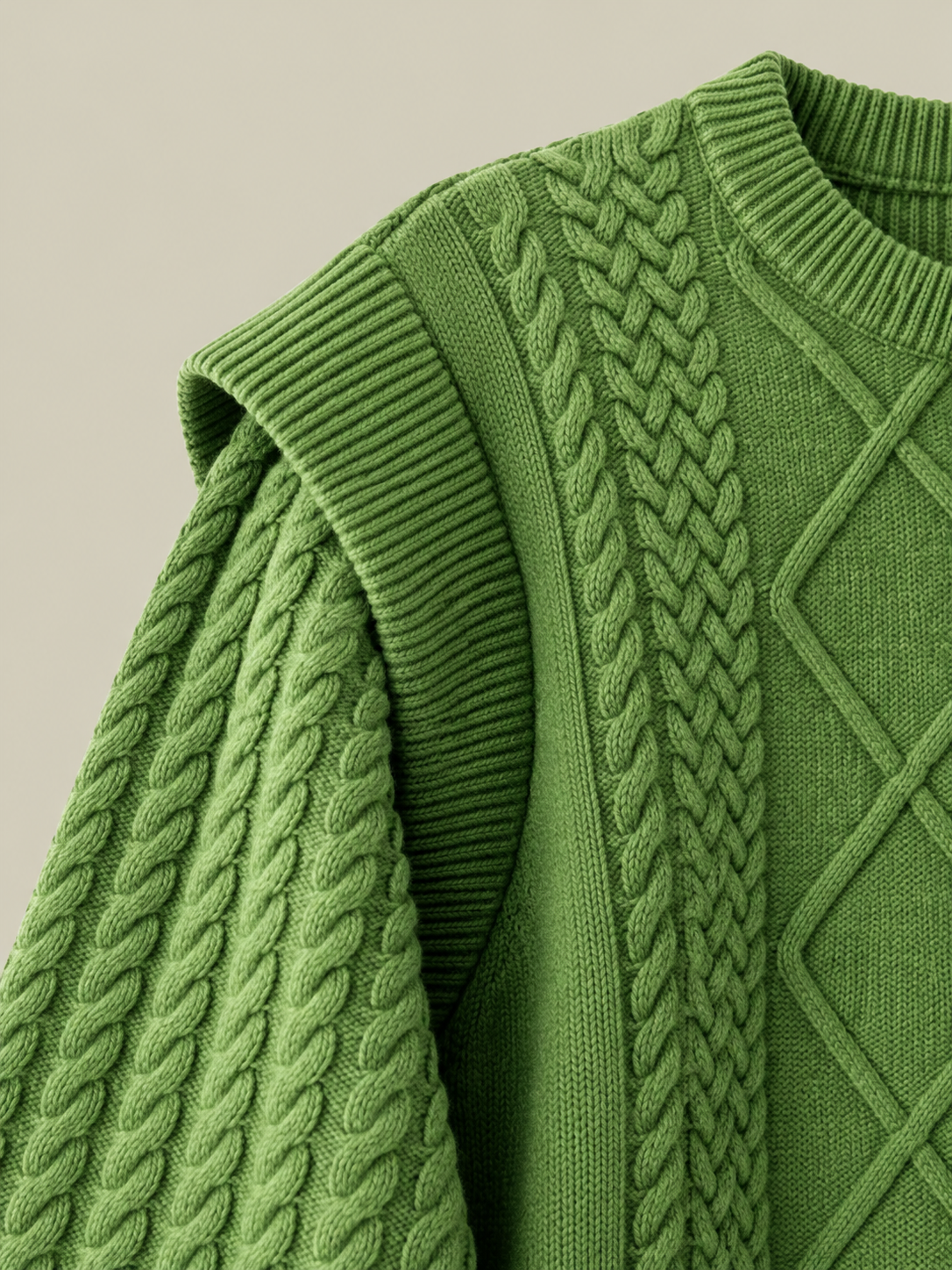 AFORMA Echo oversized unisex cable-knit sweater in green with diamond panel, view 7